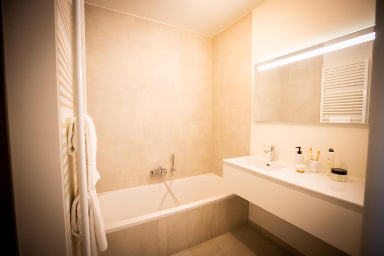 La Risacca, Luxurious, 3 Bedroom, Sea View Design Apartment Кадзанд Екстериор снимка